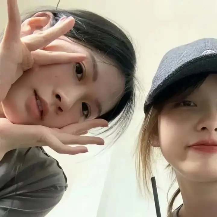 凤归巢踏尽千里花红